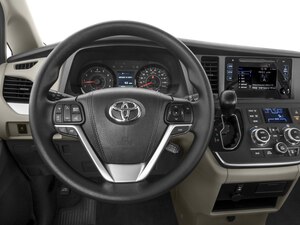 2015 Toyota Sienna L 7 Passenger